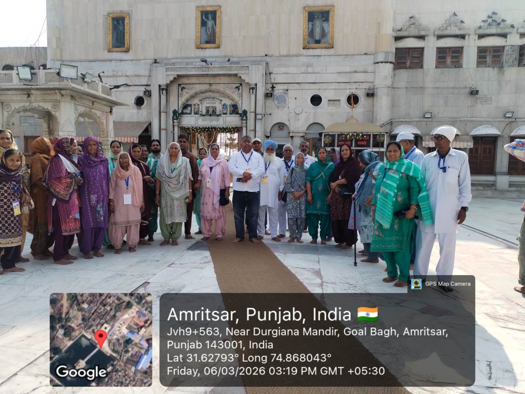 Under the Chief Ministers Pilgrimage Scheme a bus of pilgrims left for Sri Amritsar